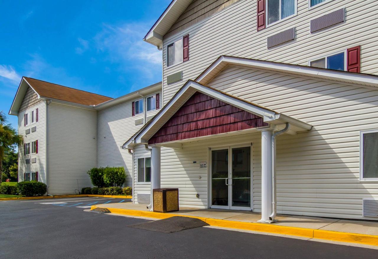 Red Roof Inn I-95 North Brunswick Дариен Экстерьер фото